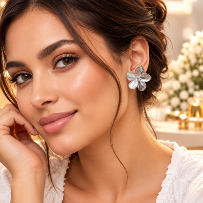 Boucle d'oreille femme légère et confortable motif fleur sculptée