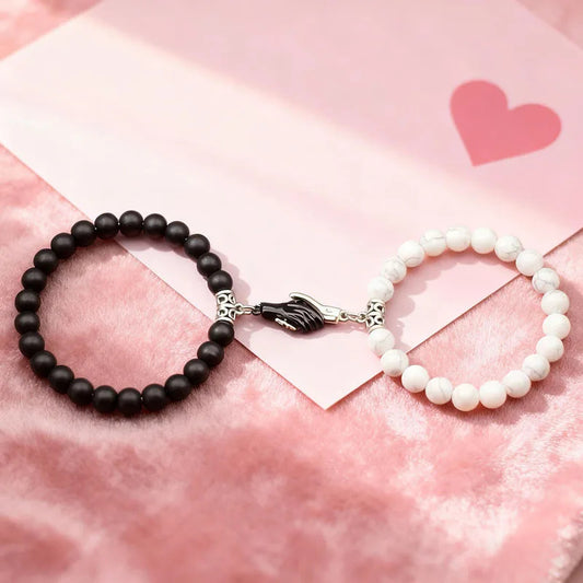 Bracelet_duo_amoureux_un_bijou_symbolique_qui_unit_deux_coeurs_et_transforme_chaque_jour_en_declaration_d_amour_silencieuse