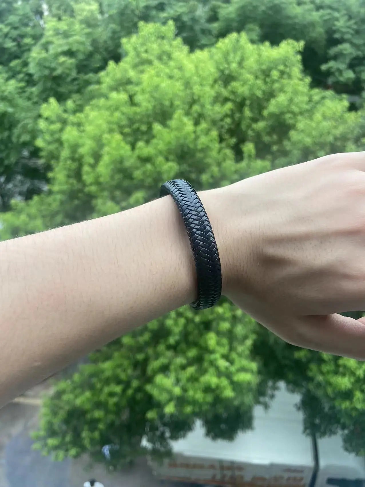 Braceletdiscretetintemporelde20cmparfaitpourcompleteraussibienunetenueprofessionnellequunlookdecontracte