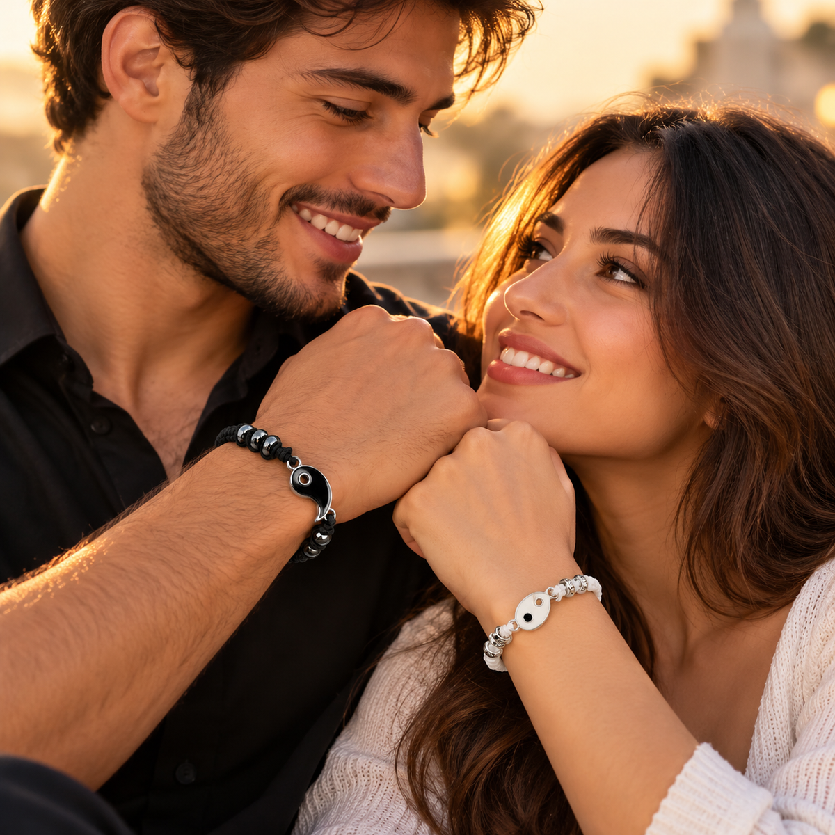 Bracelets_yin-yang_amour_au_coucher_du_soleil