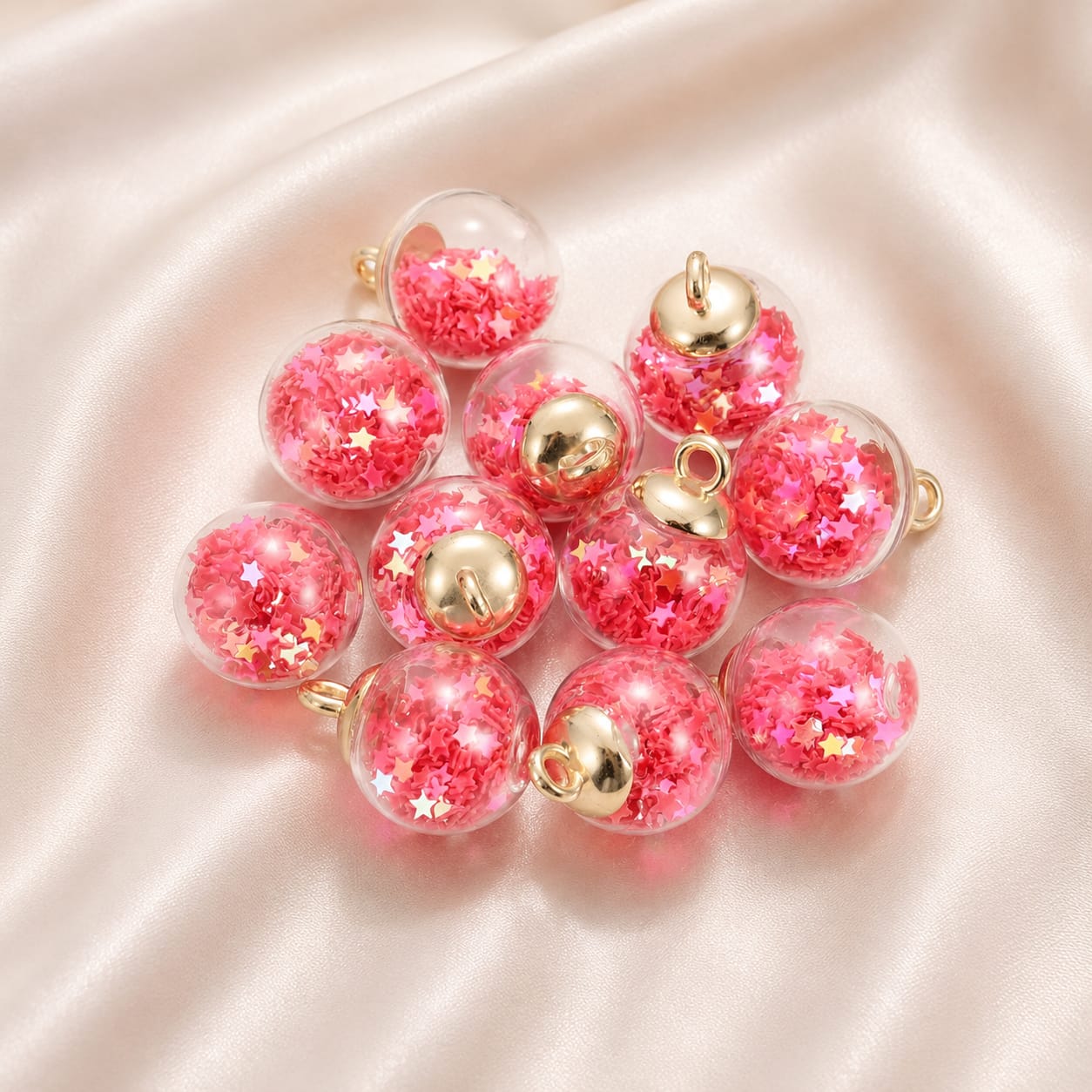 Pendentifs célestes faits main utilisant 10 pièces de breloques.