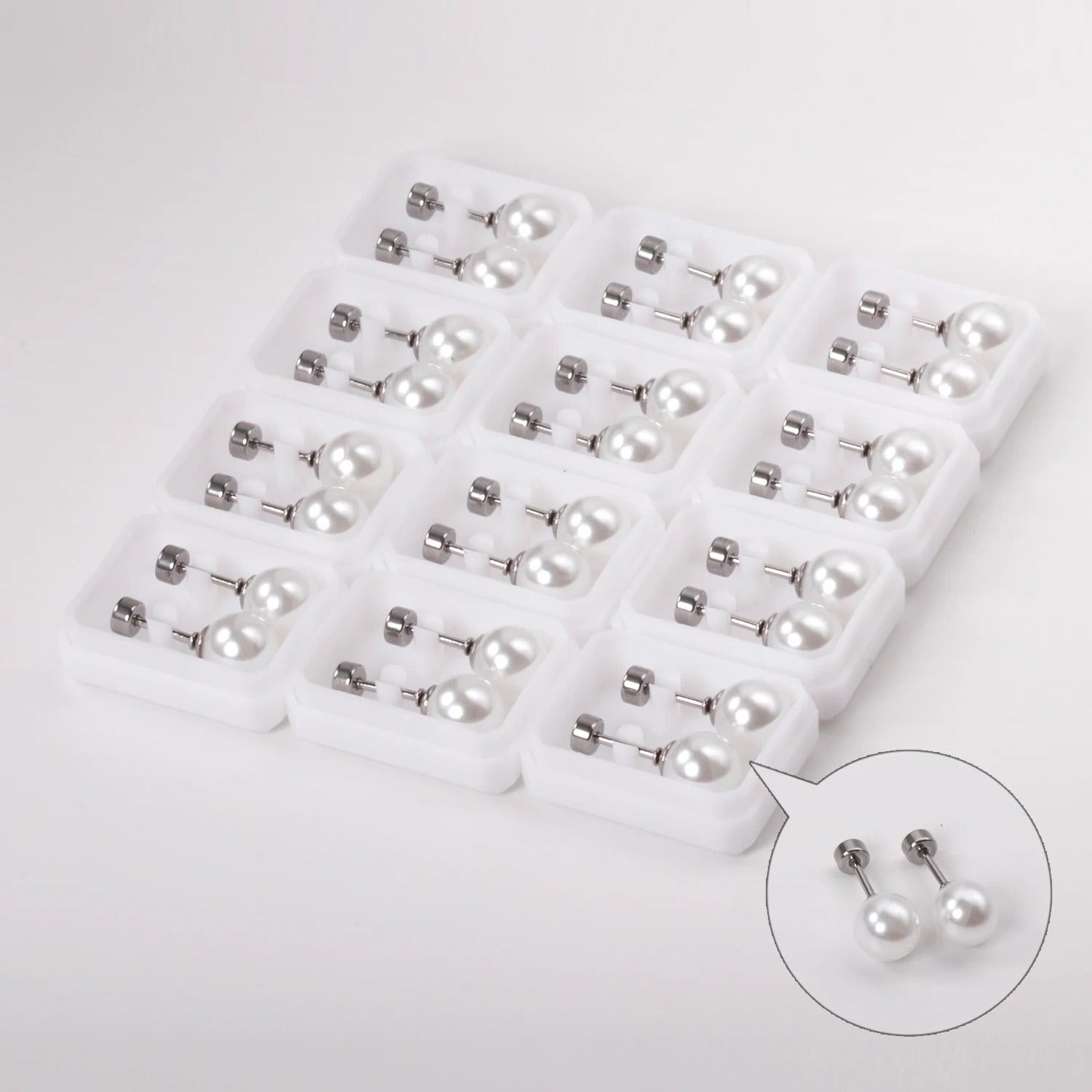 Set de 12 paires de boucles d'oreilles colorées et perles