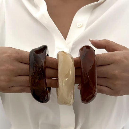 Accessoire vintage inspiré des années 70 en résine brillante